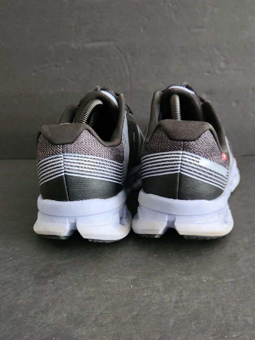 On Running Men's Athletic Shoes Black and Blue Size 11